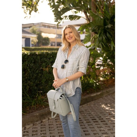 AYR The Deep End Button Up Shirt Womens Size XS Minimalist Classic Capsule Work - Picture 3 of 12